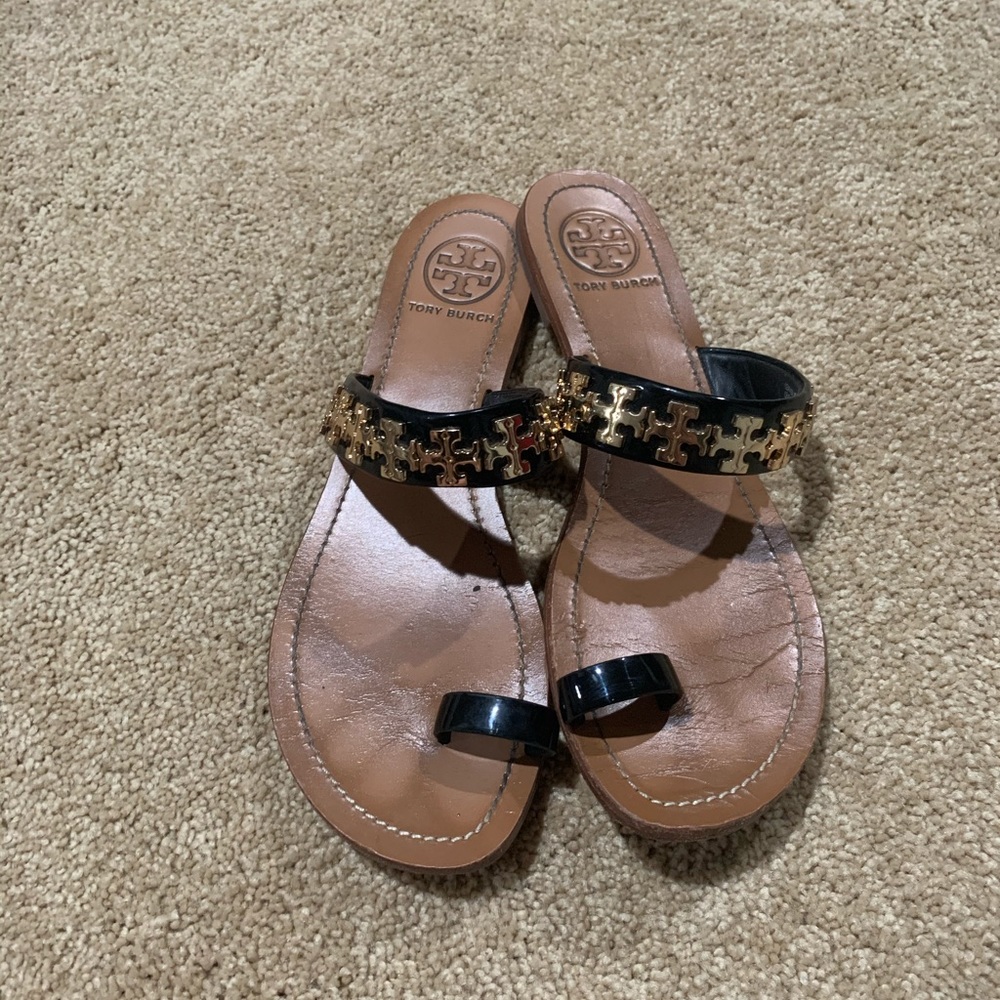 Tory Burch Val Toe Sandals